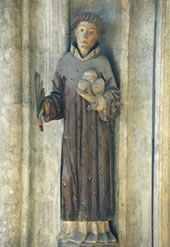 Hl. Stephanus - Pfeilerfigur im Langhaus