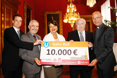 Scheckuebergabe U-Bahn Ball